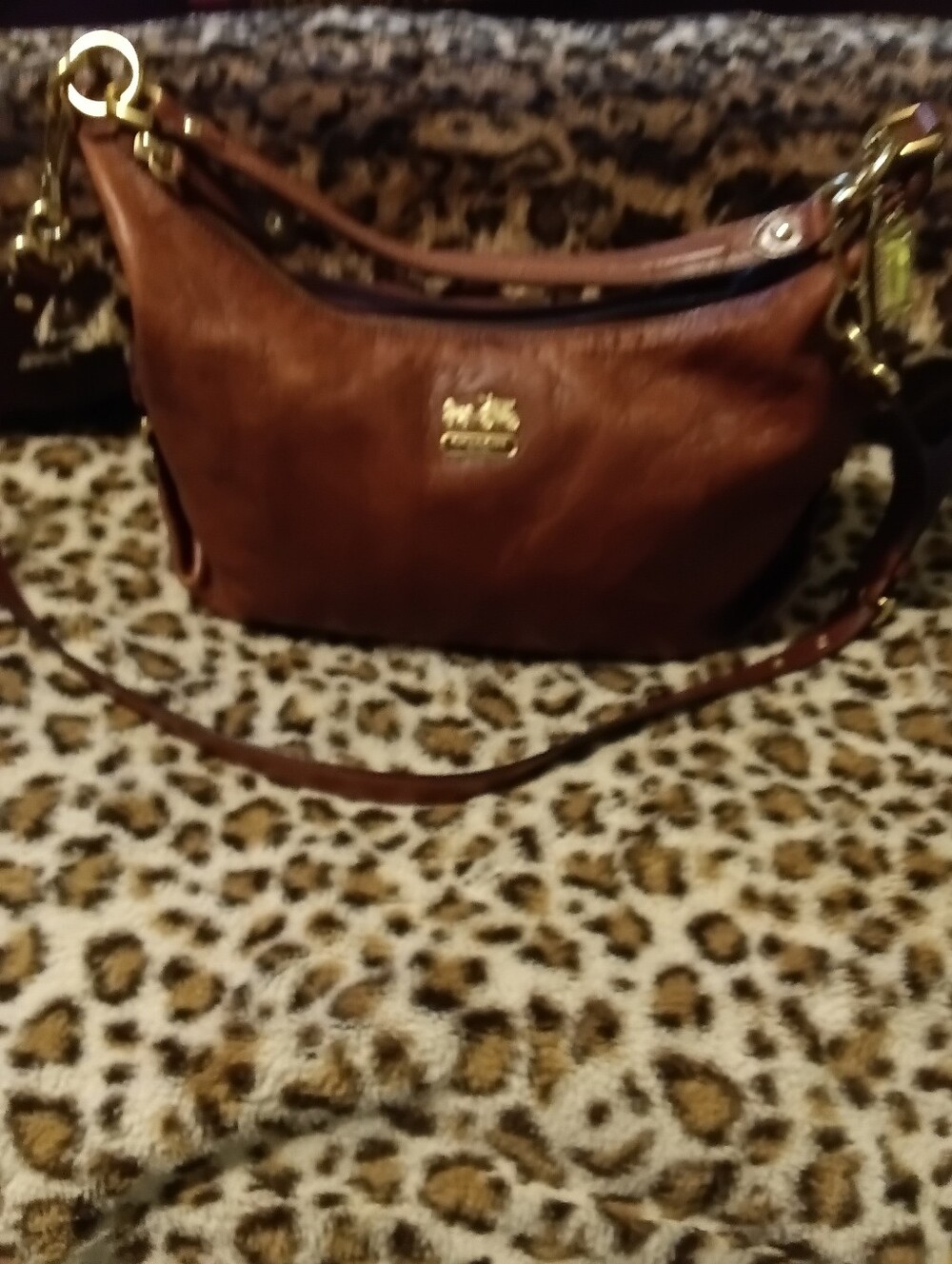 Rare Vintage Coach pleated MADISON LeatherHobo Shoulder Bag with Gold Hardware.